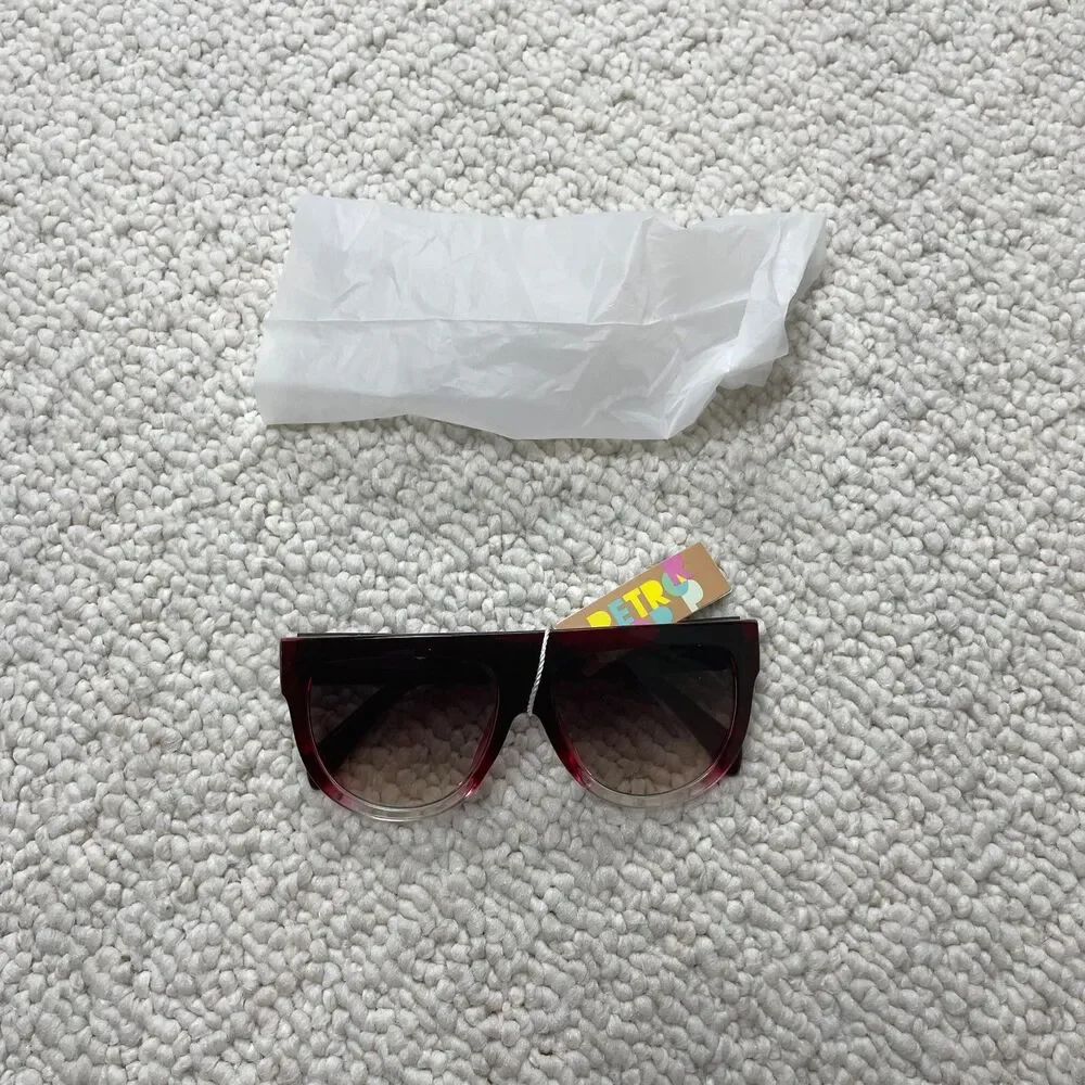 New with Preotective Bag Retro Pop Classic Unisex Sunglasses Red Sun Protection